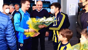 Fenerbahçe kafilesi Kayseri'de