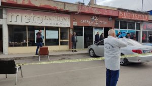 Husumetli iki grubun kavgasında kan aktı