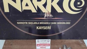 Kayseri'de uyuşturucu taciri 2 şahıs yakalandı