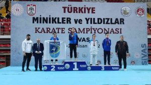 Kayserili karateciler Sivas'tan derece ile döndüler