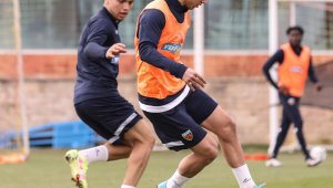 Kayserispor'un milli futbolcuları döndü