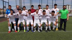 OSB Teknik Koleji Antrenörü Serkan Karakuş: