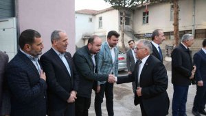 Tomarzalılar Başkan Büyükkılıç'ı bağrına bastı