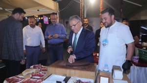 Başkan Büyükkılı. 'Asırlık Tariflerle Türk Mutfağı' etkinliğine katıldı