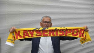 Büyükkılıç: "Kayserispor'umuza kupa finalinde başarılar diliyorum"