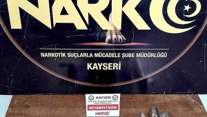 Kayseri'de 8 adrese eş zamanlı uyuşturucu operasyonu: 32 kişi yakalandı