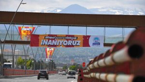 Kayseri'de final maçı için pankartlar asıldı