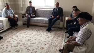 Tomarza protokolü şehit aileleri ile bayramlaştı