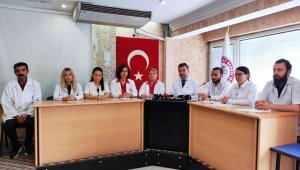 Başkan Akın: "Eczacıların sorunları çözülmezse ilaca erişim daha da zorlaşacak"