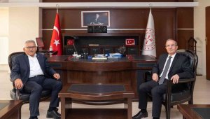 Başkan Büyükkılıç'a "En Çok İstihdam ve En Çok Kadın İstihdamı" plaketi