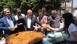 Başkan Çolakbayrakdar: "Gençlerimiz için ne yapılsa azdır"