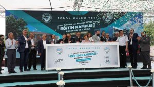 Başkan Yalçın'dan törene damga vuran sürpriz