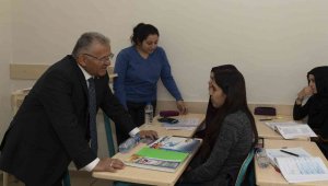 Büyükşehir KAYMEK Yaz Kursları'na bir haftada 5 bin kayıt