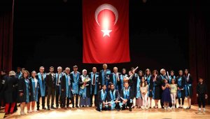 KAYÜ Mustafa Çıkrıkçıoğlu MYO'da mezuniyet sevinci