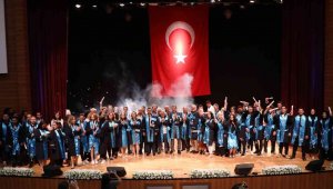 KAYÜ Teknik Bilimler Meslek Yüksekokulu 44. Dönem Mezunlarını Verdi