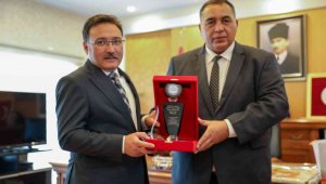 Libya Heyeti'nden Vali Çiçek'e ziyaret