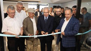 Talas'ta portre resim sergisi sanatseverlerle buluştu