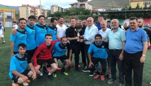 Yahyalı Kaymakamlığı Kurumlar Arası Futbol Turnuvası Sona Erdi