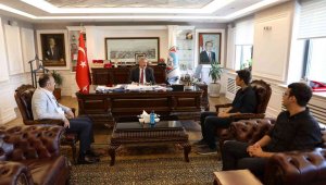 Başkan Palancıoğlu, YKS Türkiye 2.'si ve Kayseri 1.'si Yusuf Selim Torun'u ağırladı