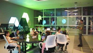 Büyükşehir'in bilim kampları coşkulu başladı