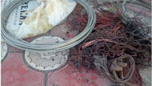 Kablo yakan firari şahıs suçüstü yakalandı
