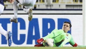 Kayserispor kalecisi Lung, 5 sezonda 131 maça çıktı