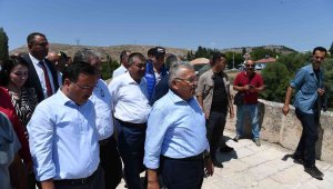Başkan Büyükkılıç'tan 530 yıllık tarihi köprünün yanına "millet bahçesi" müjdesi