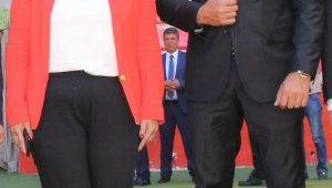 Çağdaş Atan: "Kayseri'nin Berna başkana destek vermesi gerekiyor"