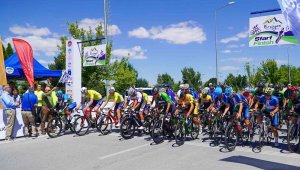 Erciyes'te Uluslararası Bisiklet Yarışları devam ediyor