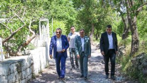 Hacılar'da yollar yenileniyor