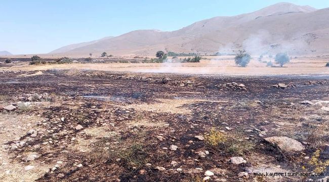 Tomarza'da arazi yangını