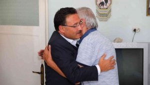 Vali Çiçek: "120 haneye evde bakım hizmeti veriyoruz"