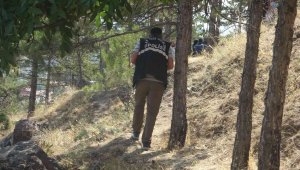 Yürüyüş yapan çocuklar ceset buldu