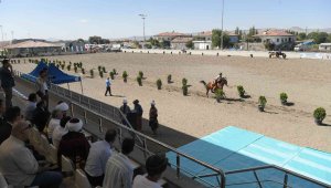 Atlı Okçuluk Türkiye Şampiyonası Kayseri'de yapıldı