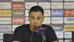 Çağdaş Atan: "Taktiksel anlamda doyurucu bir maç oldu"
