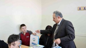 "Cumhuriyetin ikinci 100 yılının neferlerisiniz"