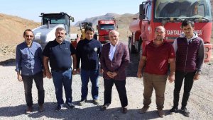 Yahyalı Aladağlar'da yol yapım çalışması devam ediyor