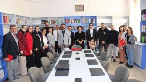 Hayırsever İş Kadını Tomarza'ya Teknoloji Donanımlı Kütüphane Açtı