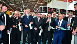 KİTAP FUARI KAPILARINI KİTAPSEVERLERE AÇTI