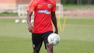 Mame Thiam sakatlandı