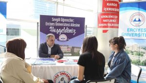 Rektör Altun, ERÜ'nün Yeni Öğrencilerini Karşıladı