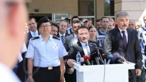 Vali Çiçek: "Gençlerimizi zehirlemek isteyen alçaklara göz açtırmayacağız"