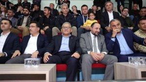 Başkan Büyükkılıç, Develi Belediyespor Maçını İzledi