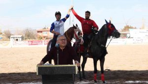 Kayseri, Atlı Cirit Türkiye Şampiyonası'na Ev Sahipliği Yaptı