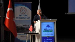 Öğrenci dostu başkan, ERÜ ve KAYÜ Eğitim-Öğretim Akademik Yılı Açılış Törenleri'ne katıldı