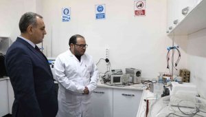 Rektör Altun, Araştırma Merkezleri ve Laboratuvarlarını ziyaret etti