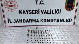 Tarihi eserleri satamadan yakalandı