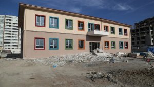 Yıldırım Beyazıt Mahallesi'nde ilkokul ve anaokulu hızla tamamlanıyor