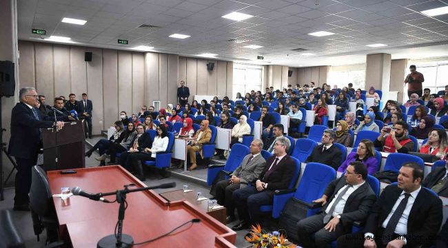 Başkan Büyükkılıç'tan 'insan hakları' vurgusu