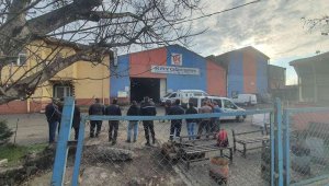 Kayseri'de başını pres makinesine sıkıştıran işçi hayatını kaybetti